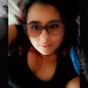 Meet your Posher, Yesenia